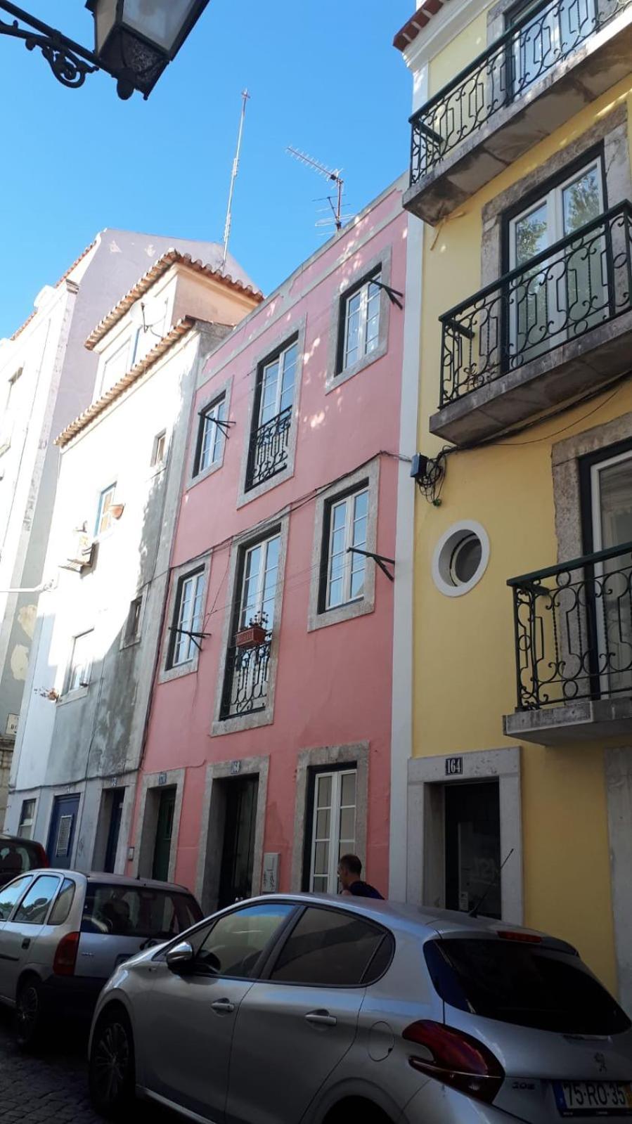Typical Duplex In Bairro Alto